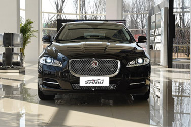 2018款 XJL 3.0 SC 四驱全景商务版