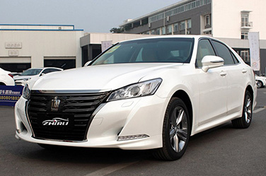 2018款 皇冠 2.0T 先锋版