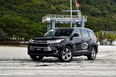 2018款 汉兰达 2.0T 四驱至尊版 7座